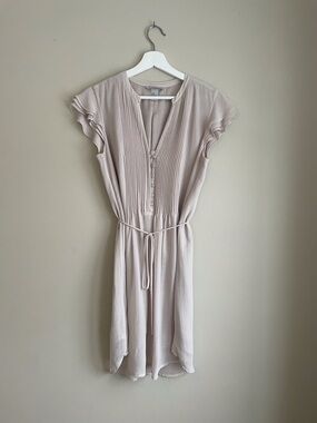 H&M- Women's Beige Pleated V-Neck Tie-Waist Dress